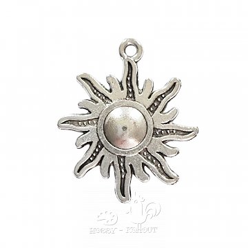 Kovový přívěsek - sluníčko 28x24 mm stříbrná barva