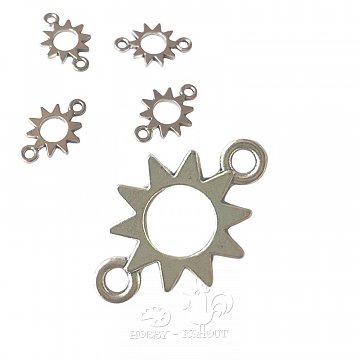 Kovový přívěsek - sluníčko 18x11 mm stříbrná barva