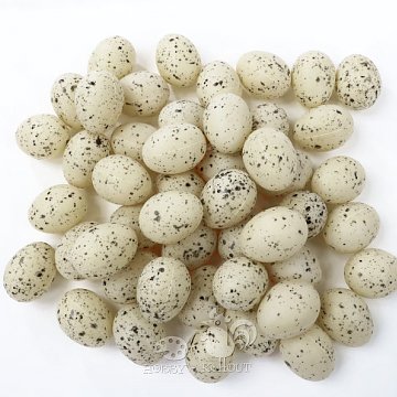 Plastová vajíčka kropenatá 2,5 cm - 1 ks