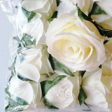 Dekorace květ růže 6 cm / 1 ks bílá